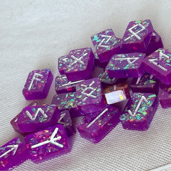 Handmade Nordic Rune Stones - Picture 4 of 6